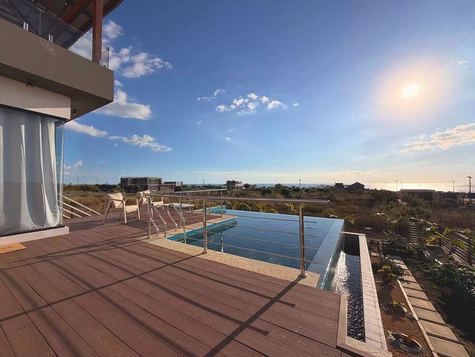 Stunning Brand-New 5-Bedroom Villa with Infinity Pool and Ocean Views – Ocean Side, Flic-en-Flac