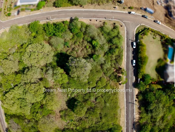 Exceptional Corner Plot for Sale – Domaine de Palmyre, Petite Rivière Noire