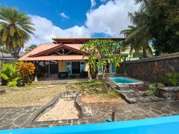 5 Bedroom Villa