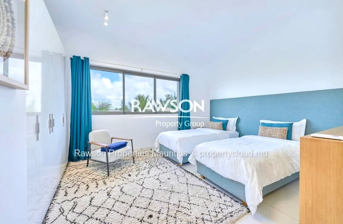 Pas Loin De La Mer, Penthouse A Vendre A Pereybere