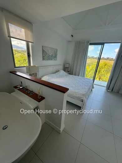 2-Bedroom Penthouse with Pool to Rent in Black River
