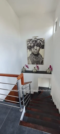 Luxury Villa for Rent in Pointe aux Canonniers | Beachfront Residence