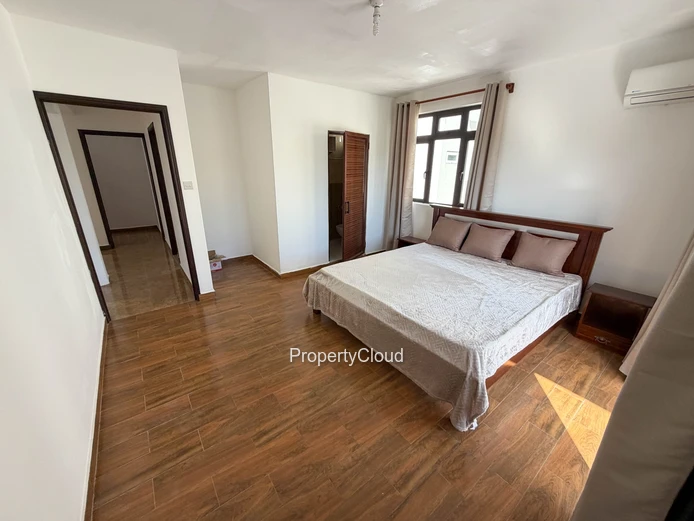 À Louer | Villa De 4 Chambres | Trou Aux Biches