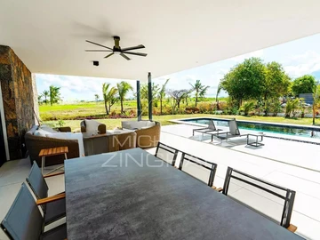 4 Bedroom Villa