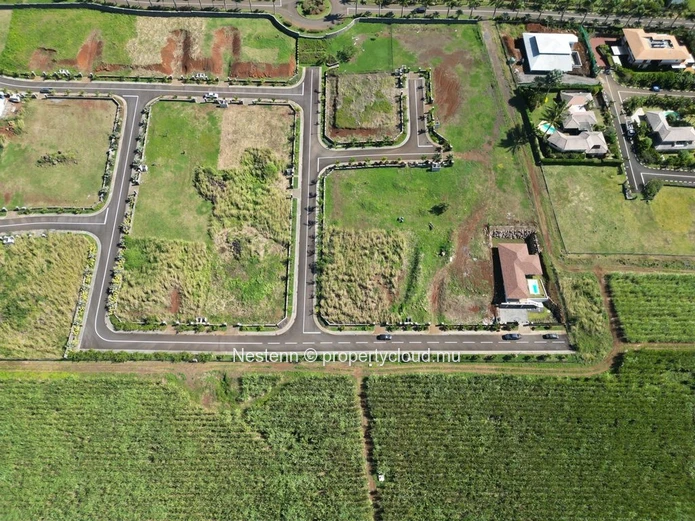 Vaste terrain résidentiel dans le prestigieux quartier de Belle Vue Harel