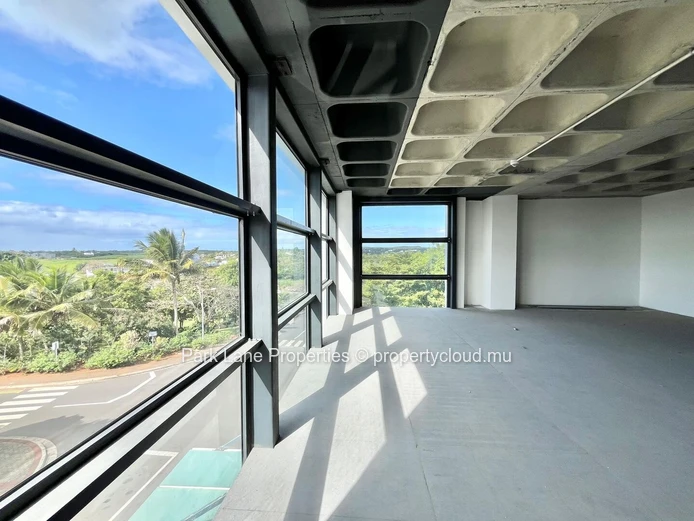 Espace de bureaux premium à louer à Grand Baie avec un aménagement flexible