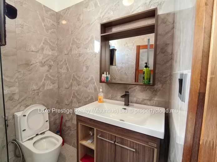 Villa de Luxe de 3 Chambres à Louer à Calodyne | À 2 Minutes de la Plage | À 15 Minutes de Northfields International ...