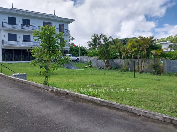 5,000m² Building For Sale in Curepipe