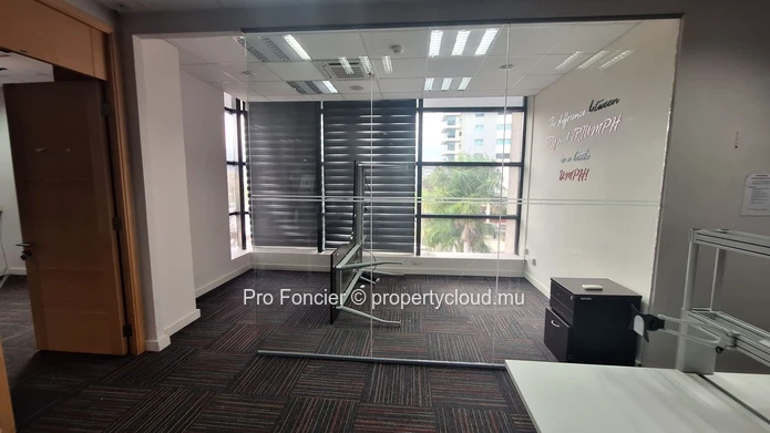 Office for rent in Ebene -  Premium Office Floor 