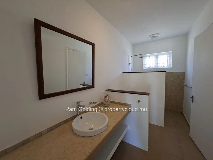 Beautiful Property for Sale on the Edge of Daruty Forest