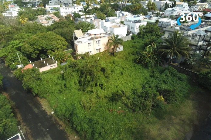 Ideally Located Residential Plot in Pereybère