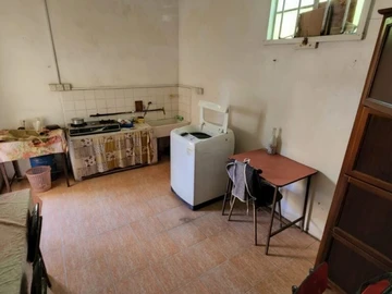 23 Bedroom Building