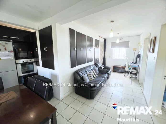 Furnished 2-Bedroom Apartment in Grand Baie - Steps from La Croisette Mall & Super U - Ideal for Air