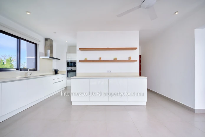 Investment Apartment Pereybere | 2 Bed · Beach 5 min · R+2