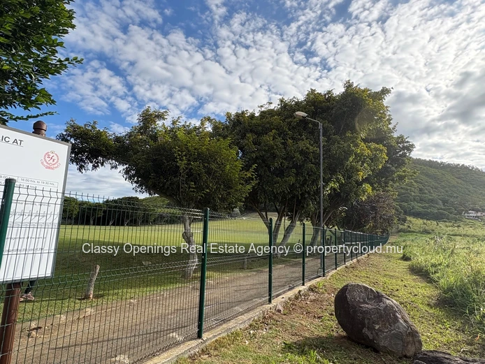 Terrain 429 m² à Sodnac — vue montagne, proche écoles & commerces