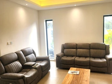 5 Bedroom Townhouse, Duplex