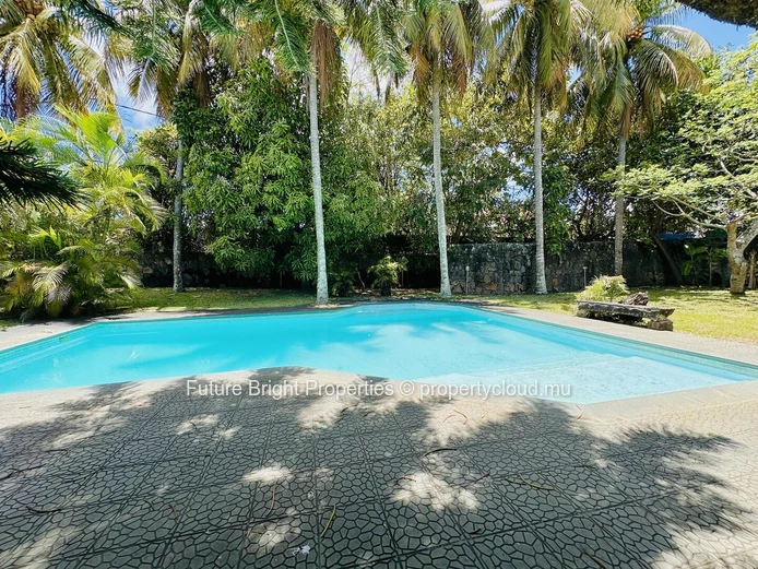 Le Charme Tropical d’une Grande Maison Créole à Grand Baie