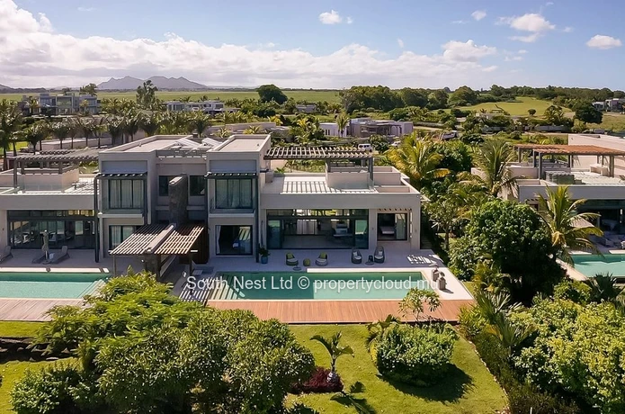 Villa juxtaposée vue mer: la maison de vos rêves vous attend !