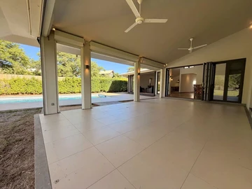 4 Bedroom Villa