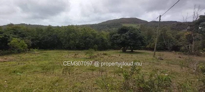 Terrain Résidentiel à Vendre – Saint Gabriel, Rodrigues | 1 Arpent