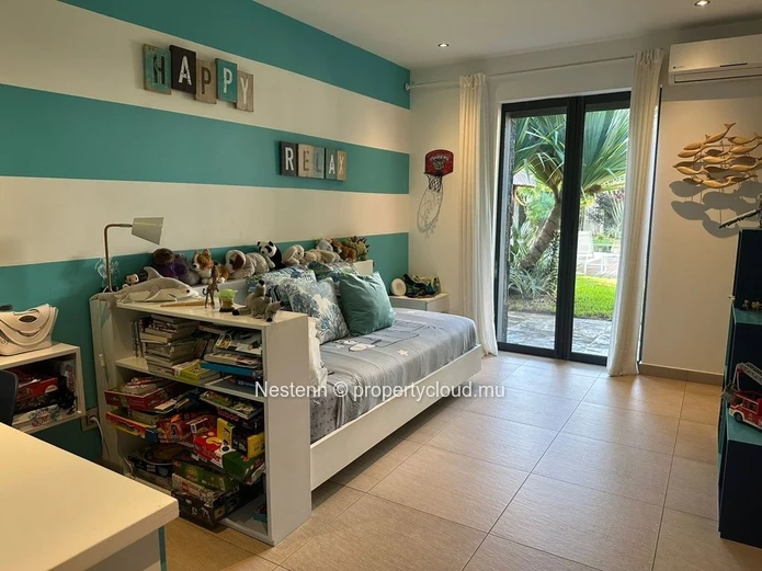 Modern villa of 4 bedrooms
