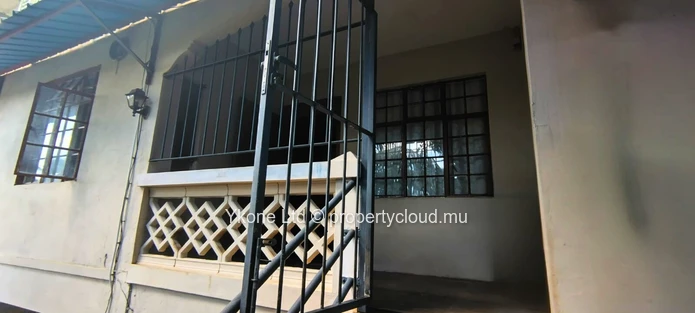 Commercial Building For Sale In Roche Bois