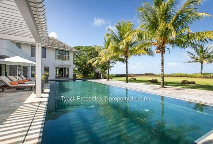 Villa Solaia Breeze – Anahita