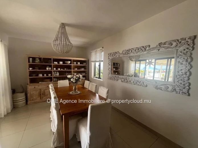 BLACK RIVER - Spacious Penthouse - 3 Bedrooms