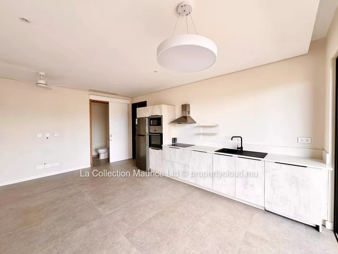 Apartment I Black River I Beachfront