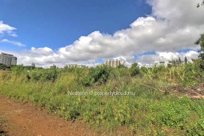Residential & commercial/residential Plot of 4220.77 