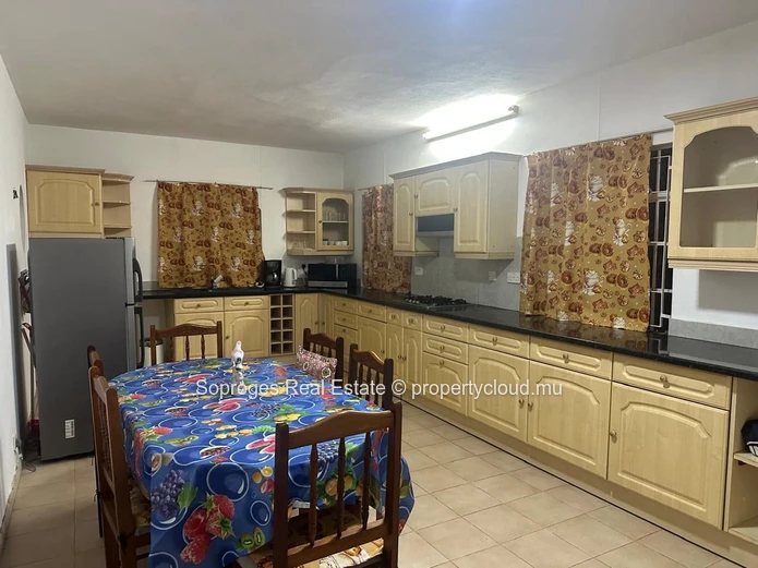 Grande maison familiale de 4 chambres à louer – Sodnac