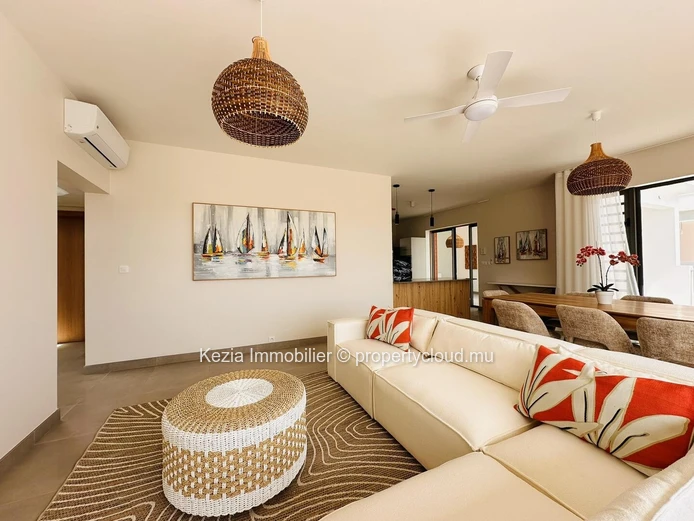 Penthouse Contemporain Proche De La Plage