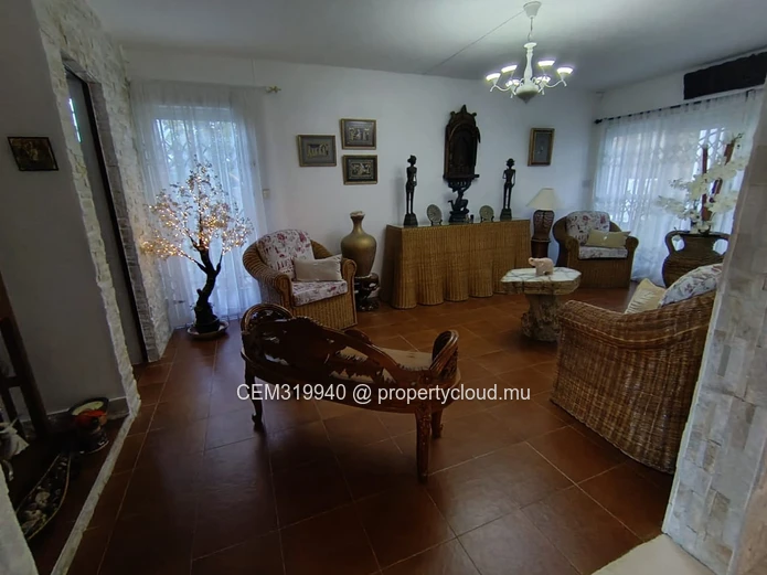 Beachfront Bungalow for Rent – Blue Bay, Mahébourg