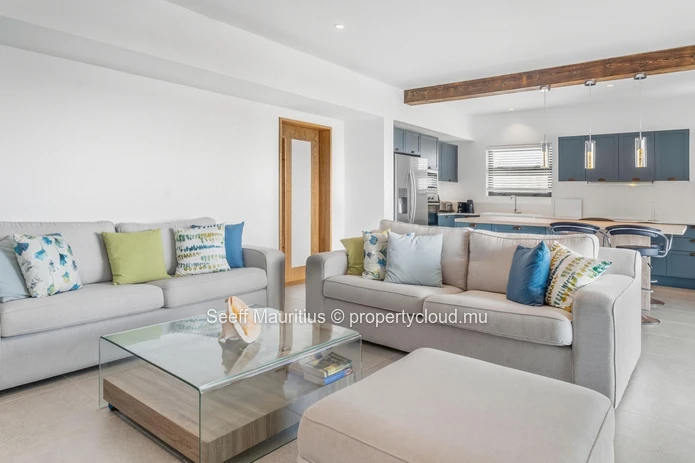 Retraite Penthouse Sereine avec Piscine et Bar