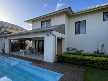 4 Bedroom Villa