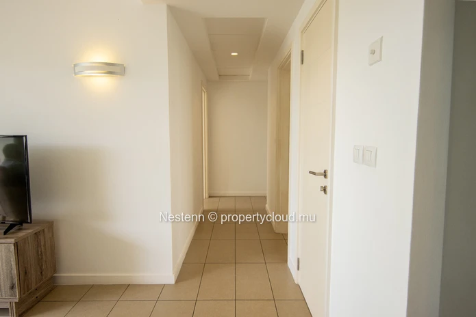 Appartement meublé au rez-de-chaussée avec 3 chambres et jardin 