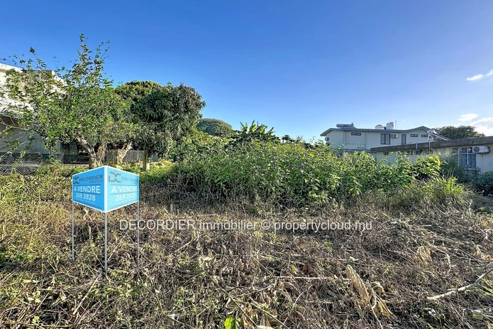 654 m² Residential Land for Sale in Quatre Bornes