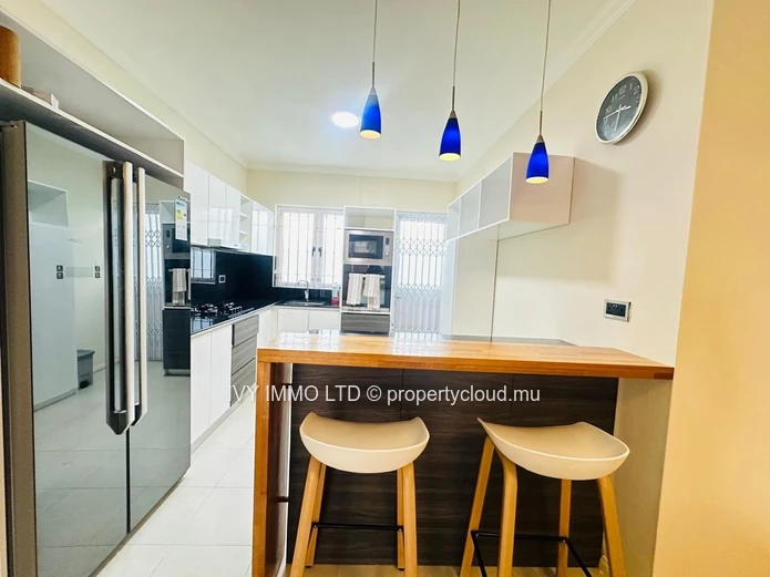 Villa For Rent – Bain Boeuf