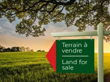 Agricultural Land For Sale At The Vale