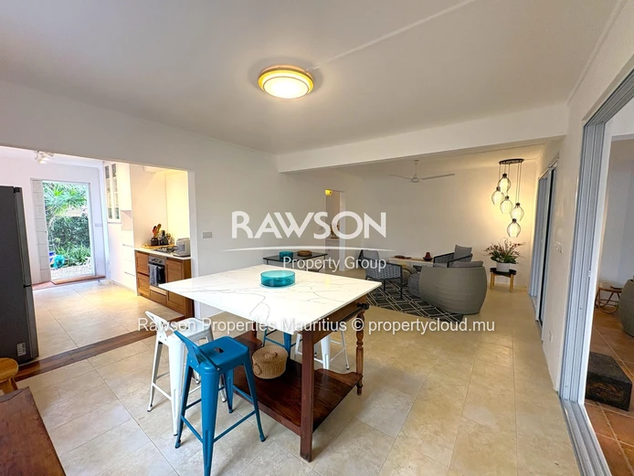 4 Bedroom Duplex | Freshly Renovated | Pointe Aux Canonniers