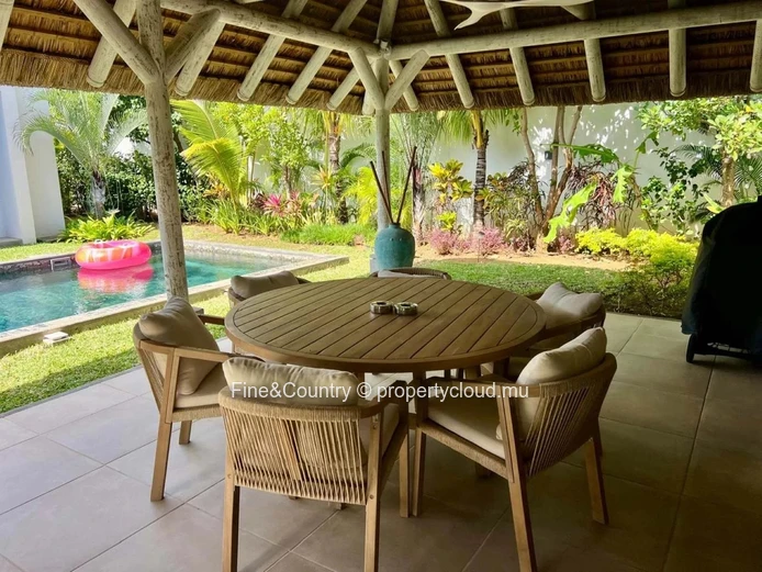For Sale: STUNNING HOUSE IN A SECURE RESIDENCE