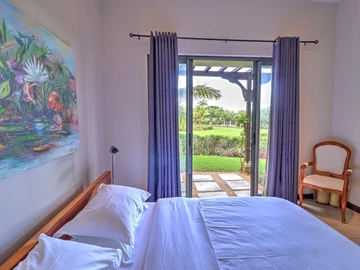 Superb villa with 3 en-suite bedrooms with double living room in a prestigious golf estate