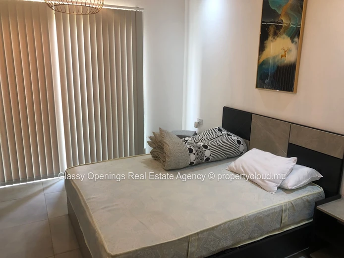 Modern 3BR Penthouse with Pool & Open Plan Living - Flic en Flac