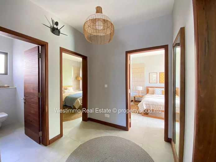 PEREYBERE - LUXURY & PRESTIGE - Exceptional villa for sale