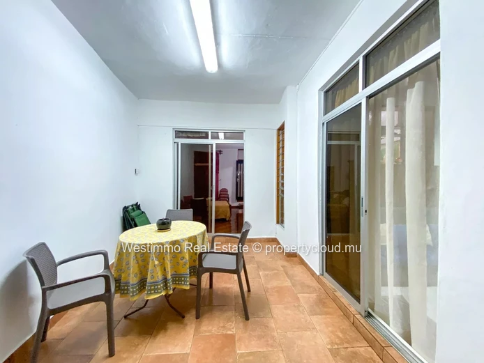 QUATRE BORNES – Elegant 135m² flat for rent | Comfort, Space Ideal Location