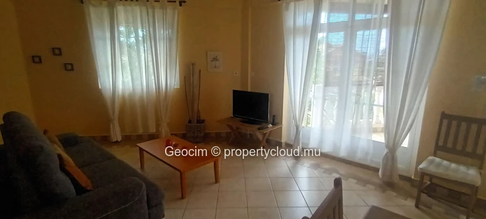 Flic en Flac Morc Anna fully furnished 2 bedrooms flat. Terrace 23 sqm. Sea View. Available now. (Sole Mandate)