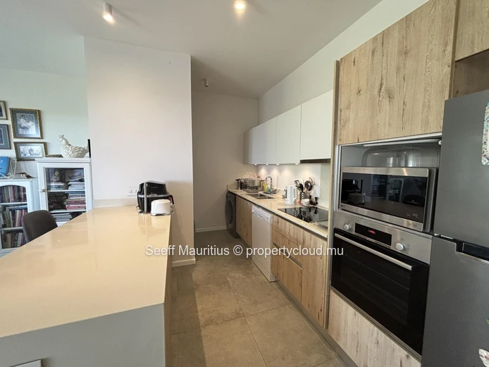 Confort Moderne et Emplacement Idéal – Appartement au Premier Étage à Vendre