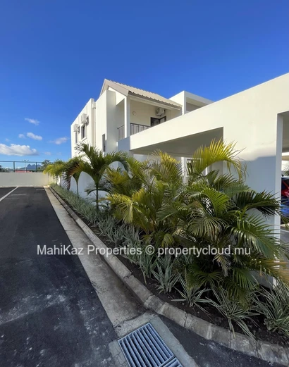 Modern Townhouse for Rent in Trianon, Mauritius – Fully Furnished & Secure Living