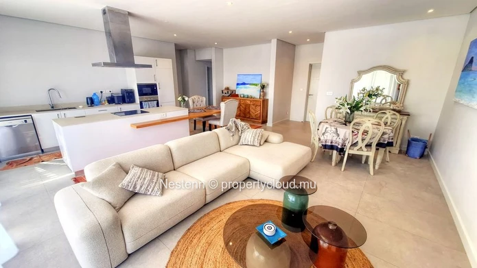 Superbe penthouse flambant neuf de 3 chambres