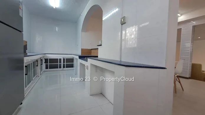 Maison / Villa - 3 chambres - Quatre Bornes - Ref. MA76471VE